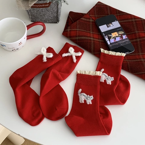 Rote Mittlere Socken Gekämmte Baumwolle Atmungsaktiv Tierstickerei Schleife Festliche Weihnachten Neujahr Damen Accessoire