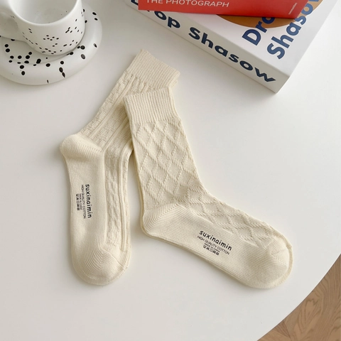 Damen Crew Socken Gekämmte Baumwolle Japanischer Stil Gerippte Zopfstrick Slouch Socken Weich Atmungsaktiv Beige