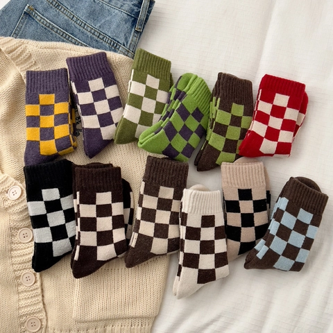Women Retro Checkerboard Wool Knit Socks Thick Warm Winter Crew Socks Casual Plaid Pattern Japanese Style Socks Gift