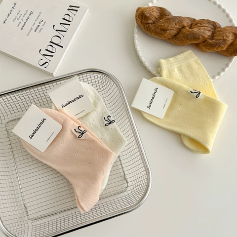 Damen Crew Socken Gekämmte Baumwolle Hohlmuster Atmungsaktiv Schleife Stickerei Rüschenrand Süßer Lolita Stil