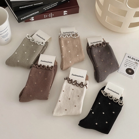 Chaussettes Femme Hiver Chaudes Coton Bouclette Motif Pois Bordure Volants Mi-Mollet Style Japonais Épaissi Confortable