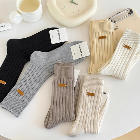 Women Slouch Crew Socks Combed Cotton Ribbed Knit With Retro Leather Patch Korean Style Minimalist Casual Hosiery