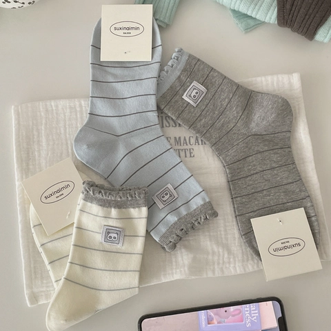 Japanese Style Striped Crew Socks For Women Cotton Kawaii Panda Patch Lettuce Edge Bubble Cuff Breathable Casual