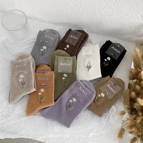 Damen Crew Socken Gekämmte Baumwolle Atmungsaktiv Gänseblümchen Stickerei Morandi Farben Japanischer Stil