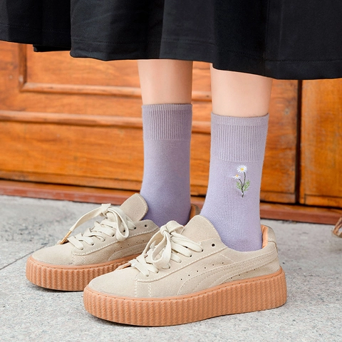 Damen Crew Socken Gekämmte Baumwolle Atmungsaktiv Gänseblümchen Stickerei Morandi Farben Japanischer Stil