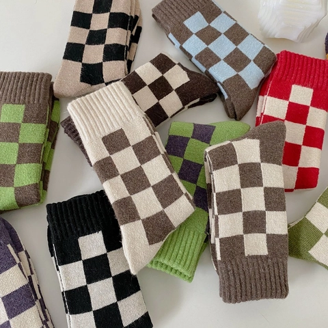 Women Thickened Wool Crew Socks Japanese Retro Checkerboard Pattern Warm Terry Knit Mid-Tube Winter Socks