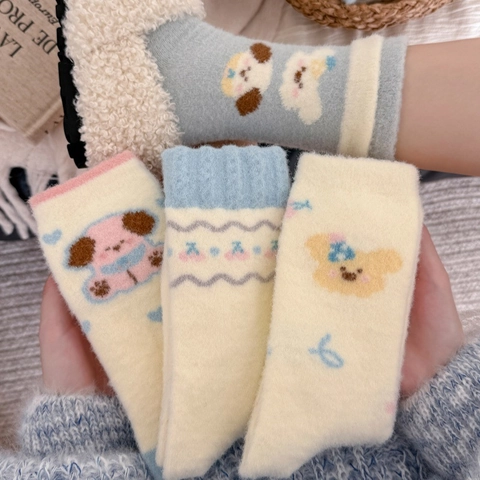 Soft Plush Mid Calf Socks Austrian Fleece Warm Winter Cartoon Puppy Bear Heart Pattern Women Home Sleep Wear