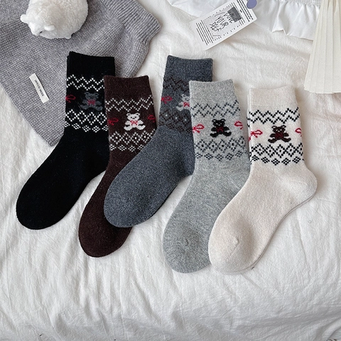 Women Wool Blend Crew Socks Cartoon Bear Jacquard Fair Isle Pattern Thickened Warm Breathable Vintage Japanese Style