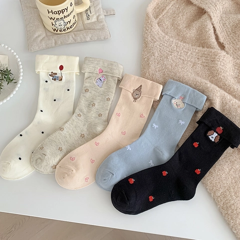 Women Crew Socks Cotton Blend Cartoon Animal Embroidery Polka Dot Pattern Folded Cuff College Style Breathable Casual