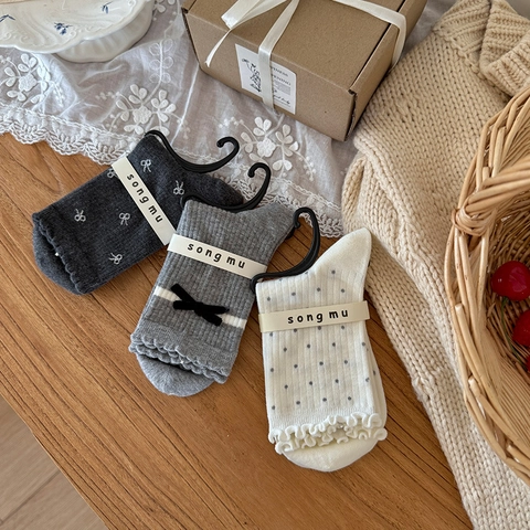 Damen Crew Socken Gekämmte Baumwolle Schleife Punktmuster Rüschen Saum Koreanischer Stil Atmungsaktiv Weich Modisch Alltag