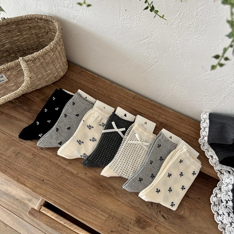 Women Combed Cotton Crew Socks Japanese Mori Girl Style With Bowknot Lace Trim Polka Dot Cute Kawaii Mid Calf Hosiery