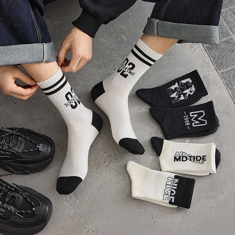 Calze Crew Uomo Misto Cotone Traspiranti Assorbenti Sudore Streetwear Blocchi Colore Lettere Numeri Design Alla Moda