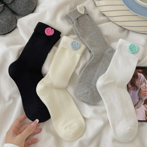 Damen Socken Aus Baumwollmischung Gerippte Crew Socken Mit Häkelherz-Patch Süße Koreanische Lässige Mittlere Socken