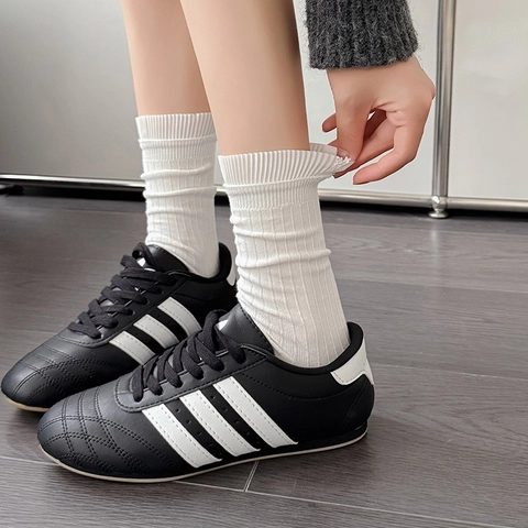 Women Ruffled Cuff Mid Calf Socks Cotton Ribbed Solid Color Casual Korean Style Breathable Soft Fashion Accessory