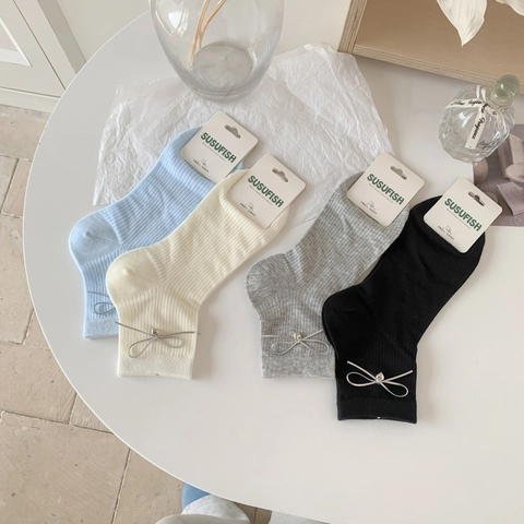 Women Cotton Blend Ribbed Crew Socks With Bowknot Heart Pendant Sweet Balletcore Fashion Mid Calf Hosiery