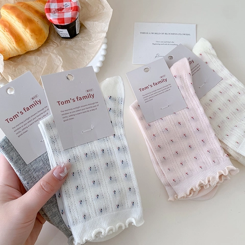 Japanische Süße Crew Socken Baumwolle Atmungsaktives Mesh Rüschensaum Blumenmuster Hohlstrick Damen