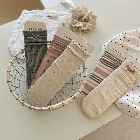 Damen Süße Wadenlange Socken Gekämmte Baumwolle Atmungsaktiv Spitzenbesatz Schleife Lolita Balletcore Gemusterte Strumpfwaren