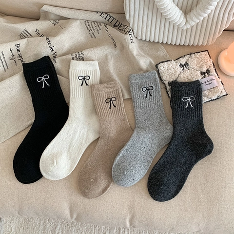 Women Mid-Calf Socks Wool Blend Thickened Warm Winter Embroidered Bow Seamless Toe Japanese Style Versatile Fashion