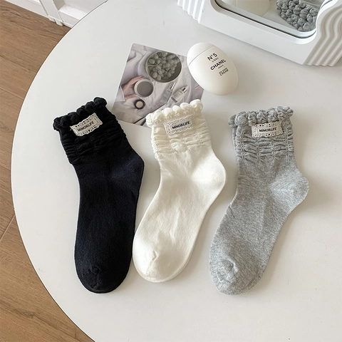 Women Sweet Mid-Calf Ruffle Socks Solid Color Lettuce Edge Ribbed Cotton Blend Slouch Socks Fashion Patch Decor Hosiery