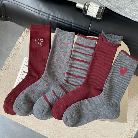 Women Slouch Socks Combed Cotton Knitted Ribbon Bow Heart Embroidery Vintage Mid Calf Crew Socks Autumn Winter Accessory