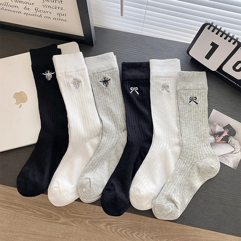 Chaussettes Cotelées En Coton Pour Femmes Respirantes Mi Mollet Genou Noeud Papillon Broderie Abeille Preppy Trendy Chic