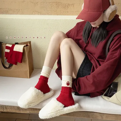 Calze A Metà Polpaccio Da Donna In Misto Lana Spesse Calde Inverno Capodanno Rosso A Righe Blocchi Di Colore Ricamo Gatto