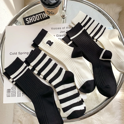 Chaussettes Mi-Hautes Femmes Mélange Coton Côtelé Rayures Broderie Lettre R Style Académique Décontracté