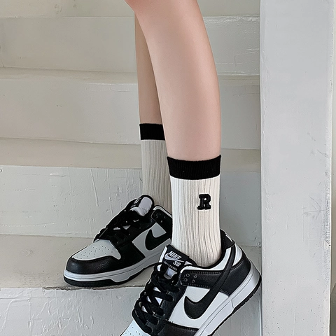 Chaussettes Mi-Hautes Femmes Mélange Coton Côtelé Rayures Broderie Lettre R Style Académique Décontracté