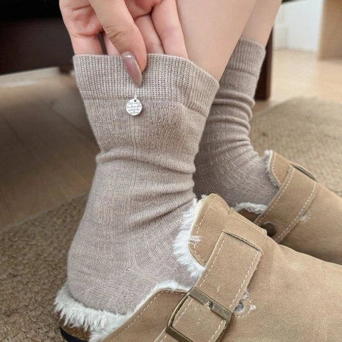 Dames Mid Calf Socken Wolmix Geribbelde Gebreide Warme Effen Kleur Metalen Knop Decor Preppy Stijl Mode Vrouwen