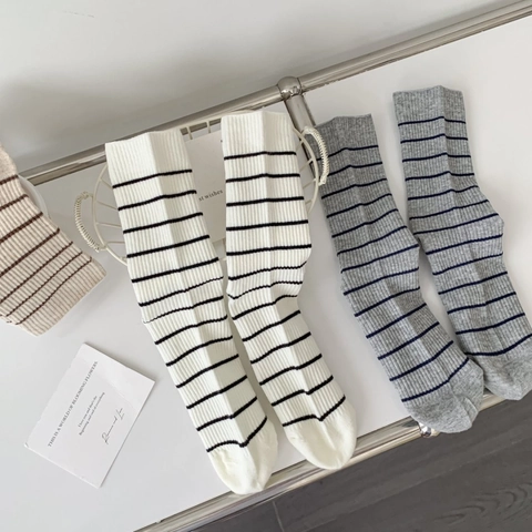 Women Striped Crew Socks Combed Cotton Breathable Mid-calf Retro Ribbed Knit Contrast Color College Style Casual
