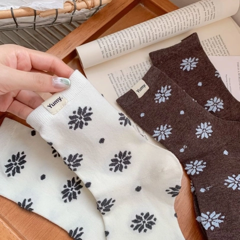 Damen Crew Socken Gekämmte Baumwolle Schneeflocke Punktmuster Warm Winter Lässig Japanischer Stil Nahtlose Zehe