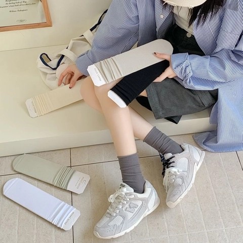 Slouch Crew Socken Damen Rippstrick Baumwollmischung Atmungsaktiv Einfarbig Lässig Minimalistisch Japanischer Stil Weich Elastisch