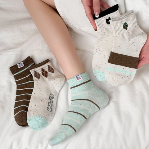 Combed Cotton Mid Calf Socks Breathable Japanese Style Cartoon Cat Tree Embroidery Striped Argyle Pattern Women Casual