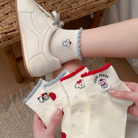 Süße Damen Crew Socken Gekämmte Baumwolle Cartoon Welpen Stickerei Rüschenbesatz Atmungsaktiv Weich Punktmuster Streifen Kawaii Stil