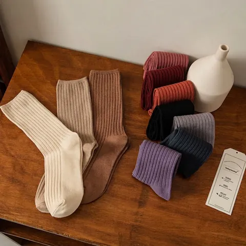Dames Katoenen Sokken Geribde Gebreide Kuitlengte Verticale Strepen Retro Japanse Stijl Herfst Winter Zacht Ademend