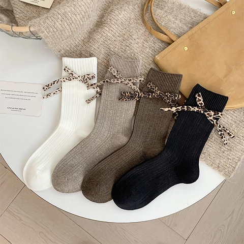 Damen Slouch Socken Baumwolle Gerippt Mittelwade Mit Leopard Schleife Süßer Retro Stil Strickwaren