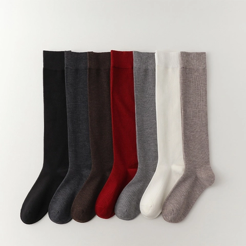 Chaussettes Hautes En Tricot Côtelé Couleur Unie Chaudes Style Japonais Pour Femmes