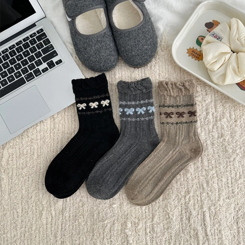 Chaussettes En Laine Mélangée Pour Femmes Tricotées Côtes Nœud Jacquard Bord Ondulé Style Japonais Doux Chaud