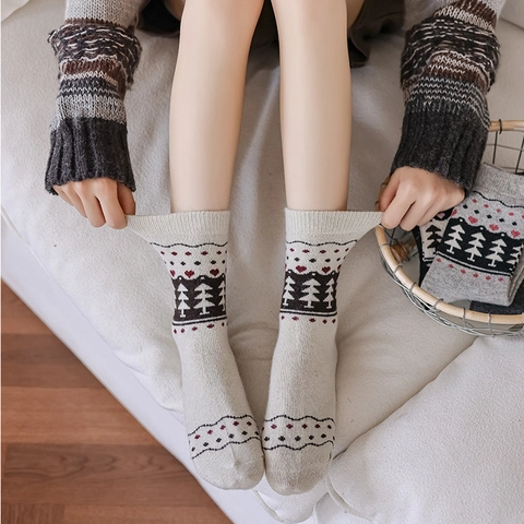Women Knit Crew Socks Polyester Warm Thick Winter Christmas Tree Heart Pattern Nordic Mori Style