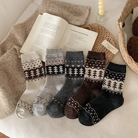 Women Knit Crew Socks Polyester Warm Thick Winter Christmas Tree Heart Pattern Nordic Mori Style