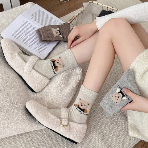 Calcetines Media Caña Mujer Bordado Oso De Peluche Punto Cálido Grueso Transpirable Kawaii Ins Style Casual Invierno