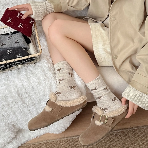 Women Bowknot Pattern Wool Blend Mid-calf Socks Warm Winter Autumn Sweet Japanese Style Knitted Breathable Hosiery