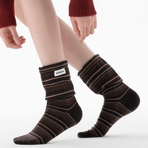 Damen Socken Crew Baumwollmischung Strick Retro Preppy Stil Streifen Mit Buchstaben Patch Label Weich Atmungsaktiv