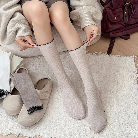 Chaussettes Plissées Femmes Coton Tricot Côtes Bord Volanté Couleur Unie Style Coréen Doux Mode Mi-Chaussettes