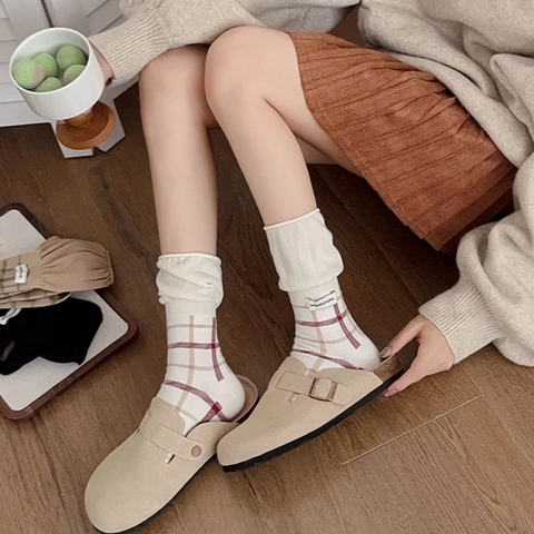 Women Mid Calf Socks Cotton Ruffle Cuff Plaid Pattern Vintage Academy Style Sweet Breathable Knit Hosiery