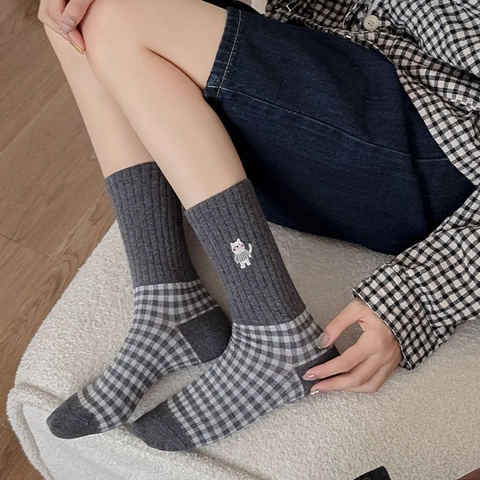 Women Cotton Crew Socks Cute Cat Embroidery Gingham Checkered Pattern Ribbed Cuff Japanese Vintage Style Fashion Novelty