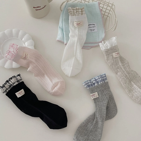 Women Cotton Mid Tube Socks Sweet Plaid Ruffle Trim Decorative Cloth Label Japanese Style Vintage Cute Fashion