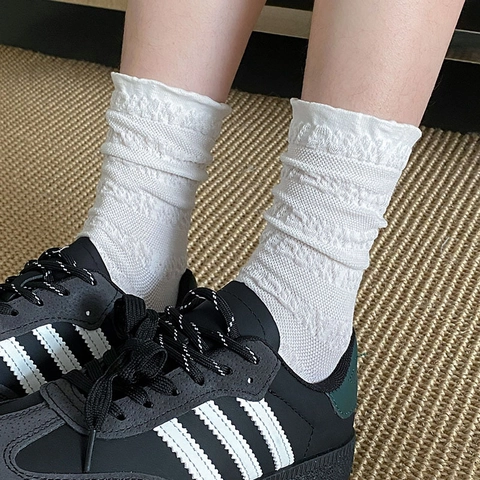 Women Mid Calf Socks Cotton Blend Ruffled Edge Textured Bubble Pattern Japanese Sweet College Style Solid Color