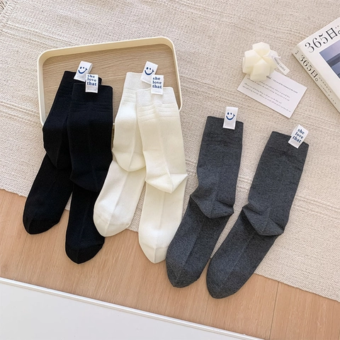 Damen Crew Socken Baumwolle Gerippt Smiley Gesicht Blau Brief Druck Gewebtes Etikett Preppy Academy Stil Weich