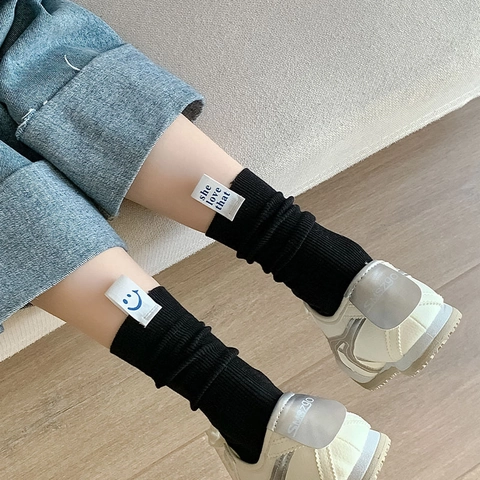 Damen Crew Socken Baumwolle Gerippt Smiley Gesicht Blau Brief Druck Gewebtes Etikett Preppy Academy Stil Weich
